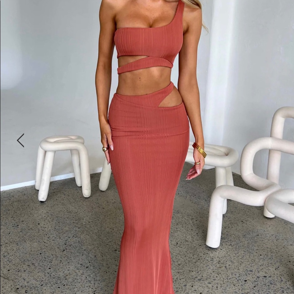 BRAND NEW * BABYBOO TWO PIECE SKIRT SET (RUST) * TOP (S) BOTTOM (XS)